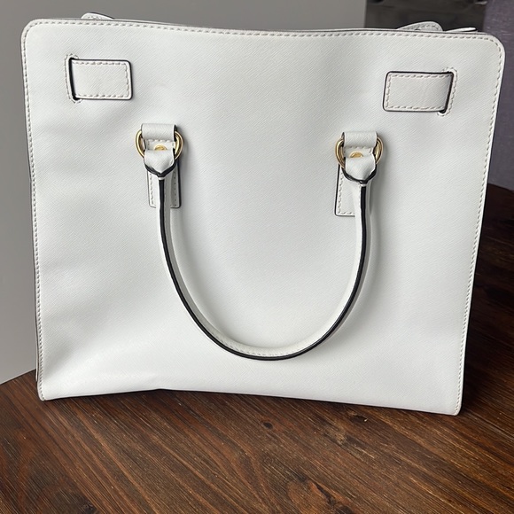 Michael Kors white large hamilton 2 way bag. - Picture 6 of 14